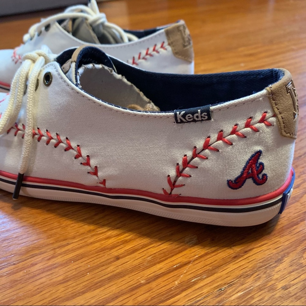 BRAND NEW✨ MLB Atlanta Braves Keds Baseball Shoes Pennant Collection size 6.5